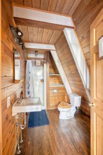 Modern A-Frame Cabin in the Woods - Rhododendron - 8