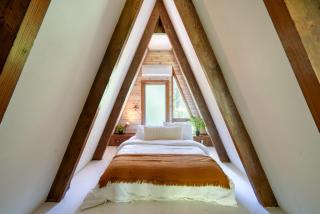 Modern A-Frame Cabin in the Woods - Rhododendron - 5