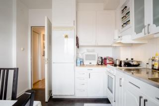12 min to city with subway, beautiful and cozy apartment - Herräng - 9