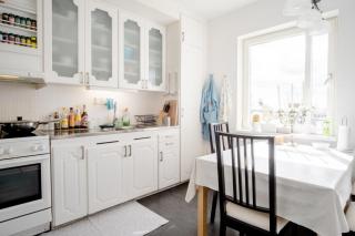 12 min to city with subway, beautiful and cozy apartment - Herräng - 3