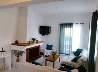 Villa Helen's Olive Garden - Xerokampos - 9
