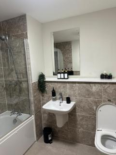 Modern 2 BD - Central MCR - Terrace - Free Parking - Manchester - 7