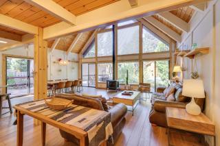 2 Mi to Skylandia Beach Tahoe City Home with Deck - Tahoe City - 0