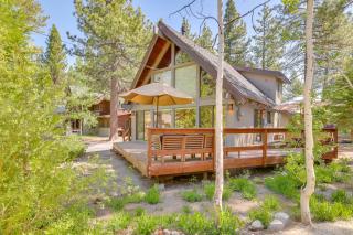 2 Mi to Skylandia Beach Tahoe City Home with Deck - Tahoe City - 9