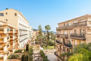 Queen Garden - Happy Rentals - 3