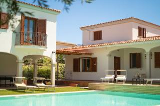 Mera House - 8