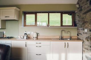 Ty Felin - Cosy Underfloor Heated 17th Century Renovated Mill with Stunning Views - 2