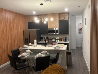 Modern 3BR Townhome Near Disney - Kissimmee - 3