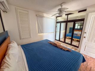 Ocean View, 2 Bedrooms, King Beds - 1