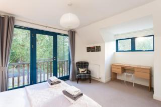 Luxury Glenardle Lodge with Hot Tub and Forest Views - Bridge of Cally - 6
