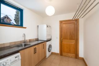 Luxury Glenardle Lodge with Hot Tub and Forest Views - Bridge of Cally - 3