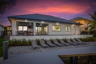 Marco Luxe Retreat Waterfront - Marco Island - 3