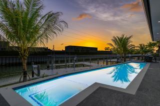 Marco Luxe Retreat Waterfront - Marco Island - 9