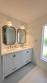Stunning Lakeside Retreat, heated Pool, renovated - Bonita Springs - 3