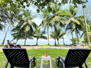Lynn de Mar Azul, Beachfront - 0