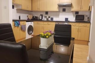 Central Southampton Apartment Ocean Village - Southampton - 2
