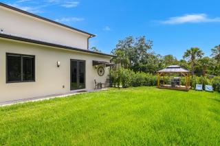 Whispering Pines Retreat - Naples - 7