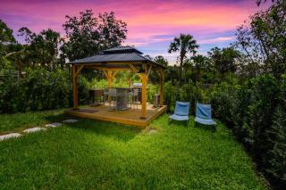 Whispering Pines Retreat - Naples - 6