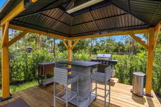 Whispering Pines Retreat - Naples - 5