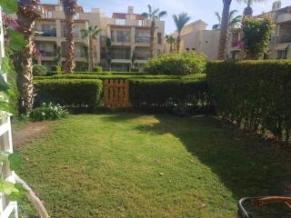 Cozy Apartment with Private Garden in Veranda Sahl Hasheesh - 2