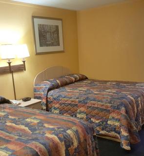 Budget Inn - 9