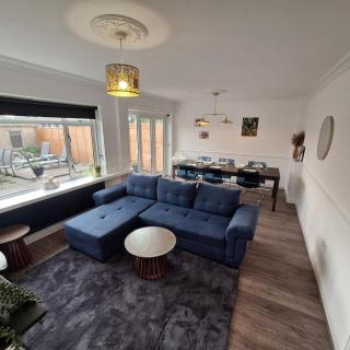 Newly refurbished, G London & Kent Gateway - Addington - 4