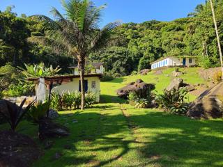 Villa com piscina, loft e 5 suítes - Praia do Léo - Ubatuba - 4