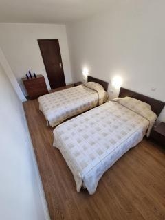 Mountain Paradise 2 - Cosy 2 Bed Mountain View Apartment - Washer - 4