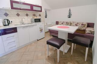 Apartments and rooms with parking space Vranovaca, Plitvice - 17461 - Korenica - 1