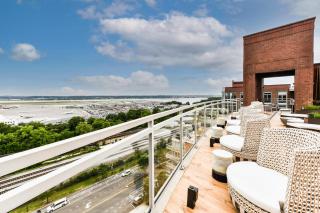 2BR Planespotter's Dream - Watch Planes fr King Bed - 5