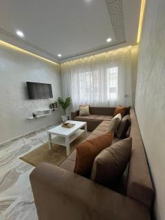Raja Appartement-Luxe & Confort en Plein Centre-Ville Proche Gare et Plage - Tangier - 8