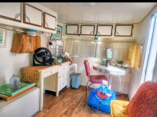 Trailer Pool Home! - Lakewood - 9