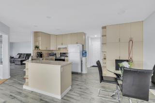 Lakeview Home in West Kelowna - West Kelowna - 6