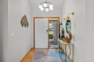 Relax & Unwind |Westside Getaway - 3