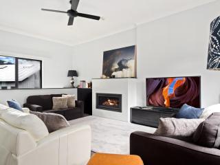 Snow Creek 1, Thredbo, Secluded and stylish - Thredbo - 0