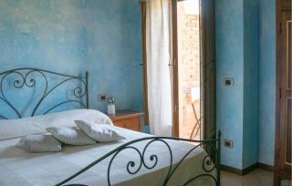Awesome Apartment In Casal Velino - 8