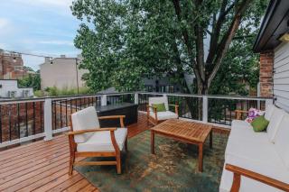 The Velvet Manor | OTR Deck+Parking, Sleeps 8! - Cincinnati - 0