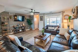 Private Pool • Pool Tbl • Games • Workspace • Pets - Phoenix - 1