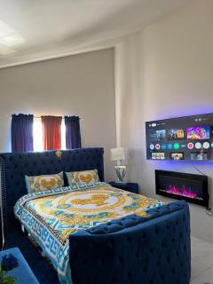 Love Zone - Home Away From Home - Kupuis - 0