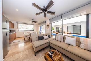 Luxury Stay Private Pool and Movie Theater Retreat - Tulum - 5