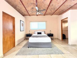 Studio with Salt Water Pool - 6