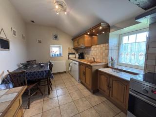 Fermette rénovée avec jardin clos, animaux acceptés, WiFi et parking - FR-1-489-87 - Bourbon-lʼArchambault - 3