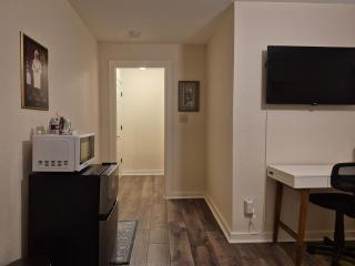 Guest Suite conveniently located near downtown and the Frost Bank Center - San Antonio - 2