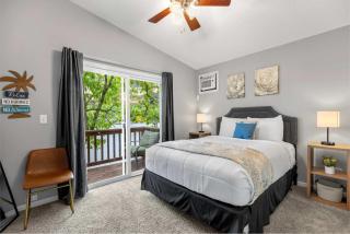 Dockside Dream - Stay for 12 - Rocky Mount - 4