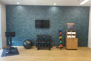 La Quinta Inn & Suites by Wyndham Olive Branch - 3