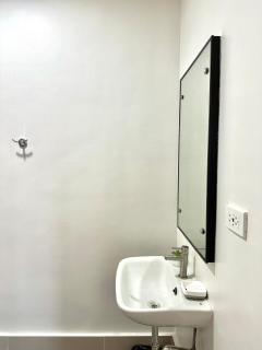 Serene 2BR with a Peaceful balcony - Città di Iloilo - 4