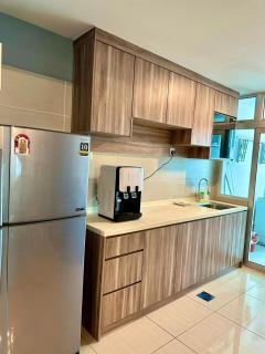 Nordic Industrial Style Austin Height 5-8pax - Johor Bahru - 6