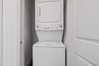 Luxurious 1BR King Suite in Midtown Charlotte - 3