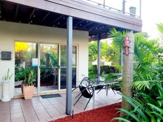 Beachside One Bedroom Flat Retreat - Maroochydore - 3
