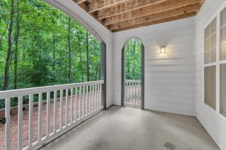 Upscale King 2BR Suite Mins to Downtown Raleigh! - Cary - 5